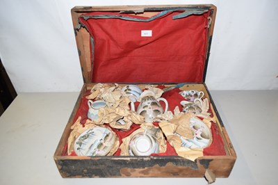 Lot 577 - A modern Japanese tea service