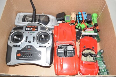 Lot 600 - Box containing various die cast cars and radio...
