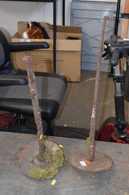Lot 772 - A pair of wall anchors