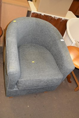 Lot 806 - A tub chair