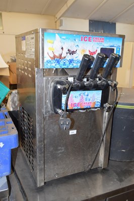 Lot 835 - An icecream machine