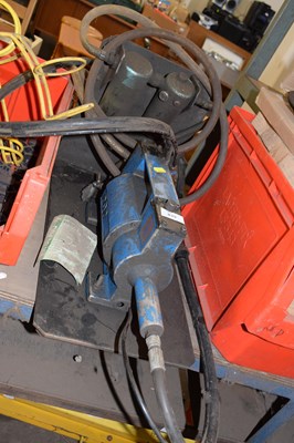 Lot 839 - A pneumatic riveter