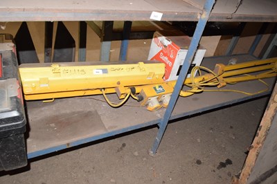 Lot 844 - A free standing construction light