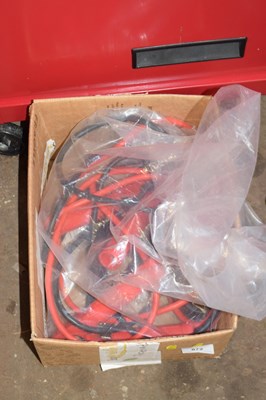 Lot 872 - A box of jump leads