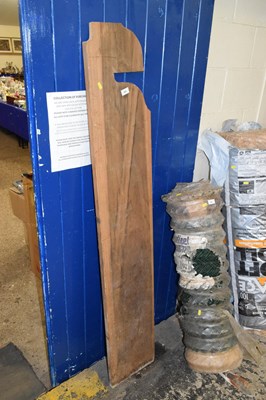 Lot 880 - A large plank of wood