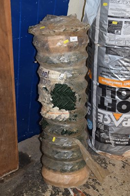 Lot 881 - A roll of fencing wire