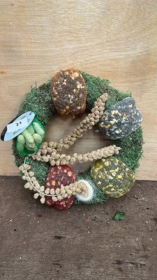 Lot 1037 - Wreath Birdfeeder