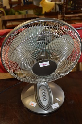 Lot 311 - TABLE TOP ELECTRIC FAN