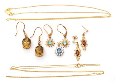 Lot 82 - A mixed lot of jewellery: to include two 9ct...