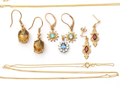 Lot 82 - A mixed lot of jewellery: to include two 9ct...