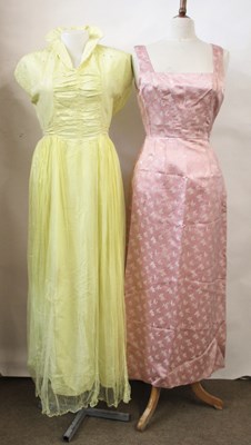 Lot 26 - Two c.1950's dresses, to include a lemon...