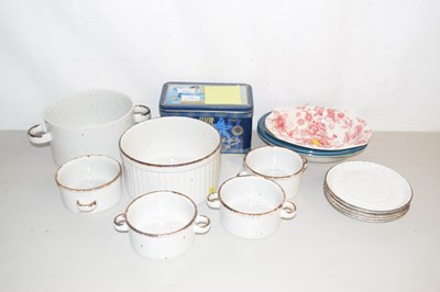 Lot 12 - Mixed Lot: Various dinner wares, boxed Elvis...
