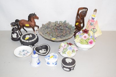 Lot 29 - Mixed Lot: Royal Doulton figurine, porcelain...