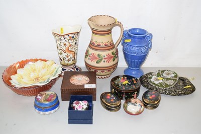 Lot 165 - Mixed Lot: Various assorted vases, dressing...