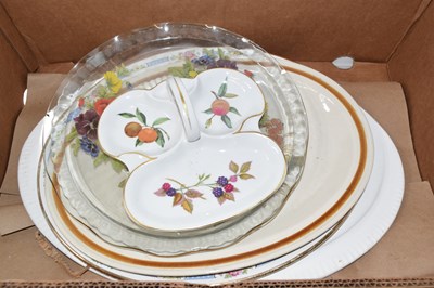 Lot 534 - Mixed Lot: Various meat plates, serving dishes...