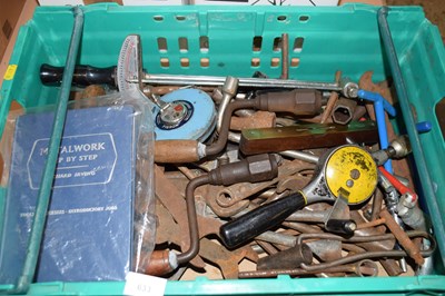 Lot 633 - Box of assorted tools