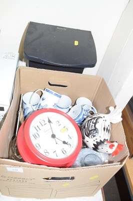 Lot 658 - A box of various mixed house clearance china...