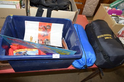 Lot 682 - A box of various model motorbikes, Honda...