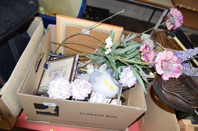 Lot 701 - One box of table lamps