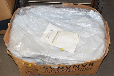 Lot 732 - Two air beds