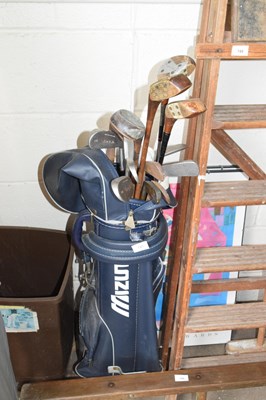 Lot 747 - A case of assorted golf clubs