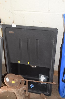 Lot 759 - A kitchen sink