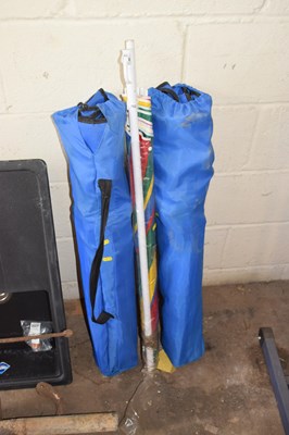 Lot 762 - Mixed Lot: Folding camping chairs and a parasol