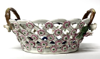 Lot 264 - Worcester Basket c.1770 Kakiemon Design on Blue ground