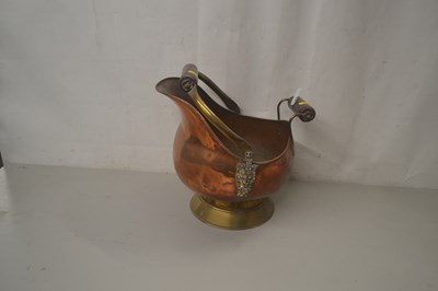 Lot 61 - Vintage copper coal scuttle