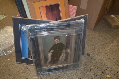 Lot 116 - Box containing a qty of framed prints