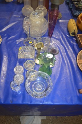 Lot 121 - Qty of glass wares bowls, vases, candlestick,...