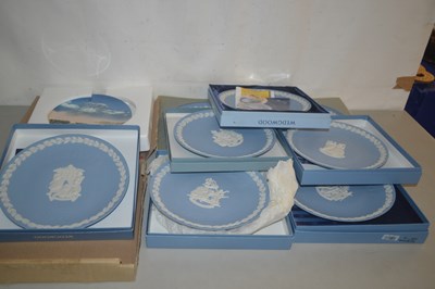 Lot 158 - Qty of Wedgewood boxed collectors plates