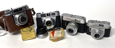 Lot 295 - Four camera's: including a Voigtlander Vito C...