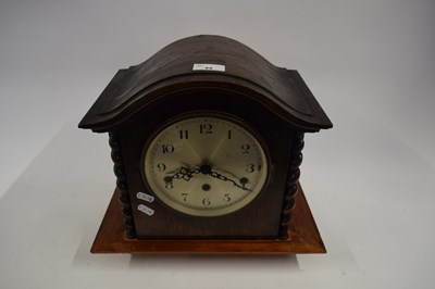 Lot 44 - EARLY 20TH CENTURY MANTEL CLOCK IN OAK CASE...