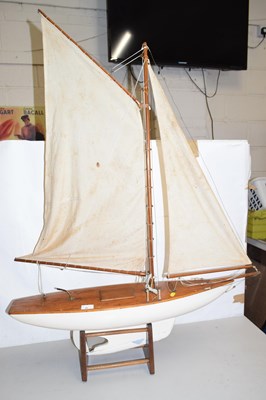 Lot 41 - A vintage pond yacht with stand