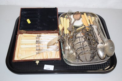 Lot 115 - Mixed Lot: Assorted cutlery