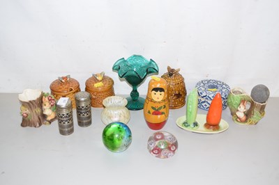 Lot 170 - Mixed Lot:  Honey pots, paperweights etc