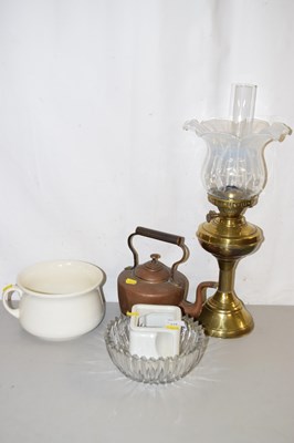 Lot 176 - A brass based oil lamp, copper kettle and...