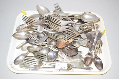 Lot 204 - A tray of various plated cutlery