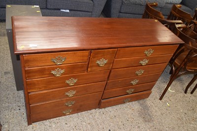 Lot 305 - An early 20th Century small chest with...