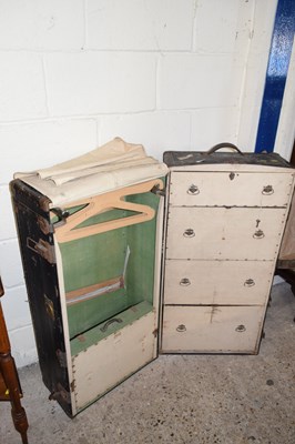 Lot 344 - An early 20th Century fitted travel trunk with...