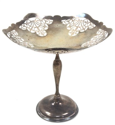 Lot 62 - A George V silver pierced pedestal tazza,...