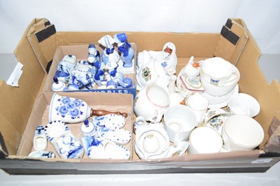 Lot 599 - One box of small Delft figures, various...