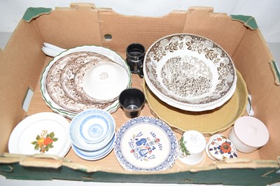 Lot 600 - One box of various dinner wares, kitchen wares...