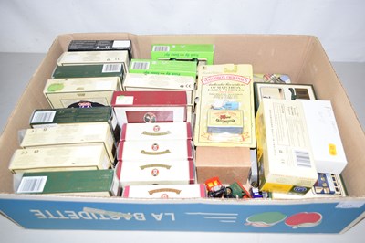 Lot 607 - A box of Days Gone and Oxford die cast toy...