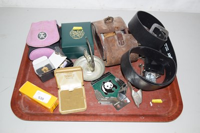 Lot 530 - Tray of mixed items to include dressing table...