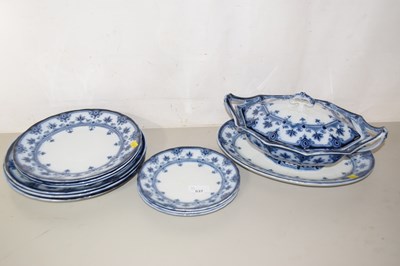 Lot 537 - Quantity of Dudley blue pattern dinner wares