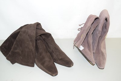 Lot 555 - Two pairs of ladies boots size 6.5
