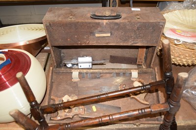 Lot 777 - A vintage wooden toolbox and contents