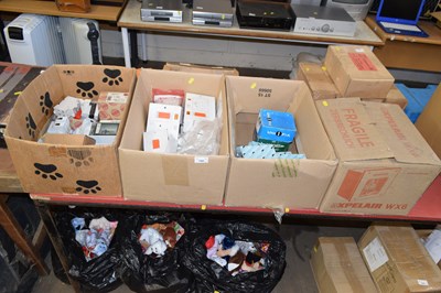 Lot 795 - Collection of various garage clearance...
